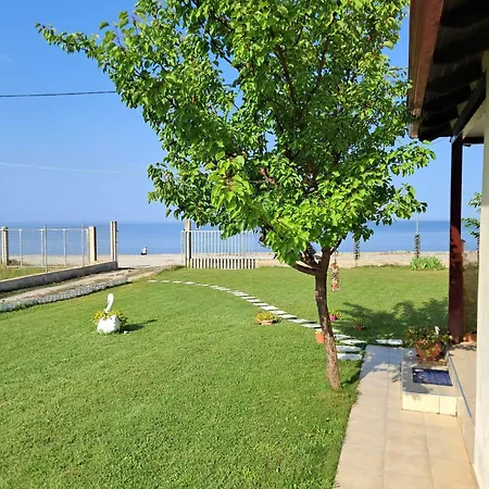 Beachfront Stories Case de vacanță *