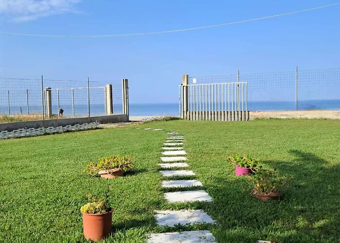 Feriehus Beachfront Stories