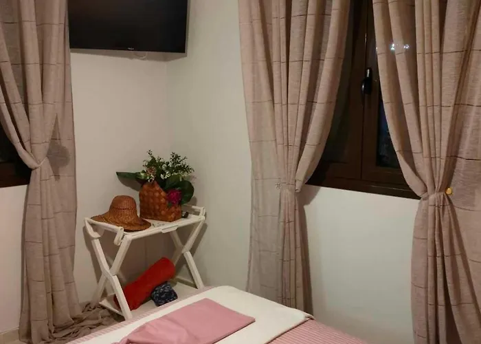 Beachfront Stories * Leptokaryá